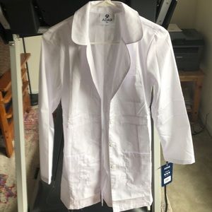 NWT Women’s lab coat sz xs
